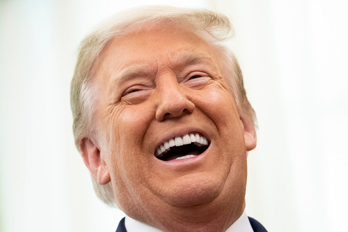 Hollywood’s ‘Screen Actors Guild’ Bans Trump For ‘Antagonism,’ Days After He Resigned 1 Hollywood’s ‘Screen Actors Guild’ Bans Trump For ‘Antagonism,’ Days After He Resigned