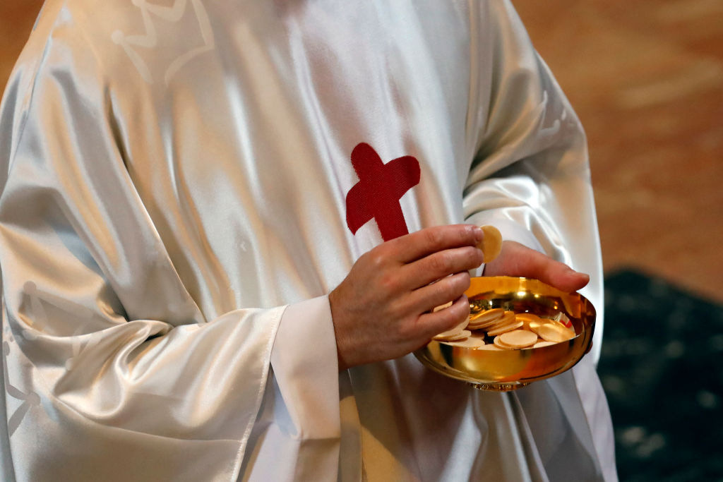 US Catholic Bishops Approve Drafting Of ‘Eucharistic Document’ Addressing Communion For Pro-Abortion Politicians 1