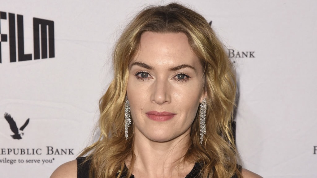 Kate Winslet Wouldn’t Let ‘Mare Of Easttown’ Director Cut ‘Bulgy Bit Of Belly’ From Scene 1