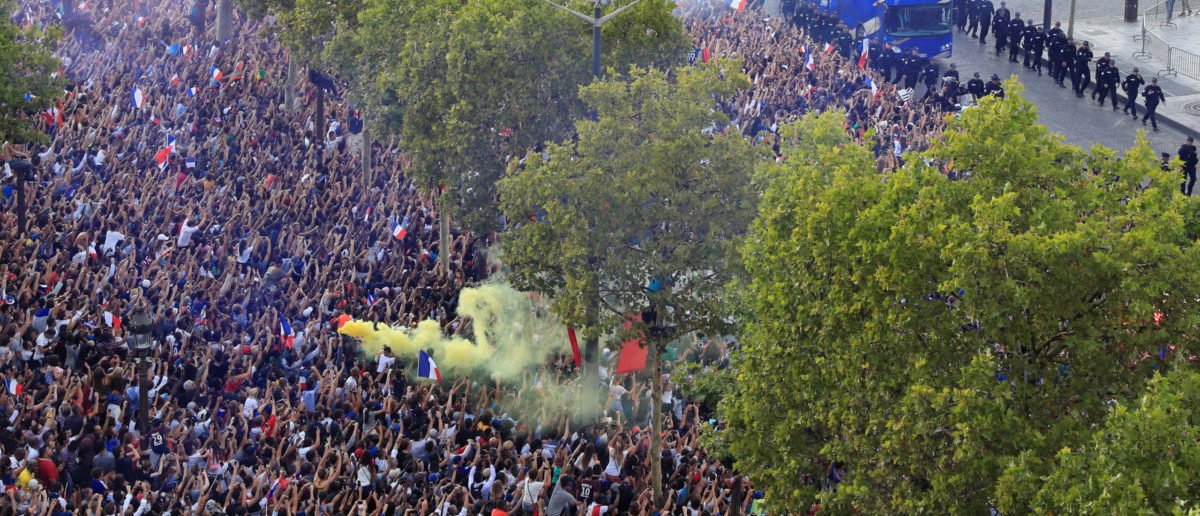 FACT CHECK: Does This Image Show A London Protest Against Mandatory COVID-19 Vaccines? 1 FACT CHECK: Does This Image Show A London Protest Against Mandatory COVID-19 Vaccines?