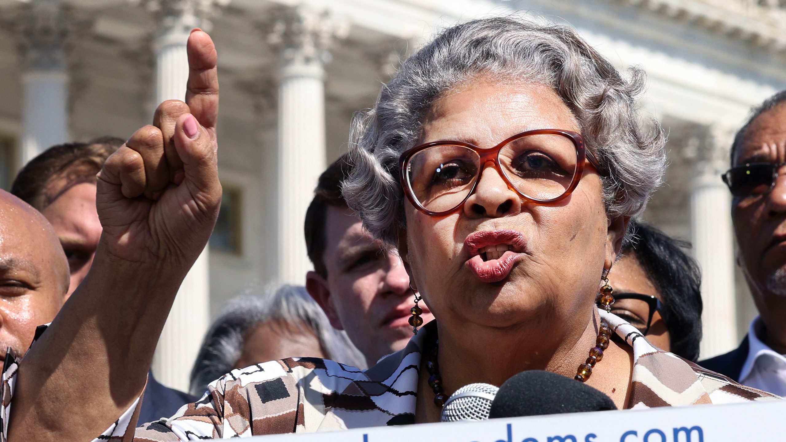Texas Dems Say They Will Spend $1.5 Million On D.C. Jaunt, Admit Going Maskless On Plane Was A ‘Mistake’ 1