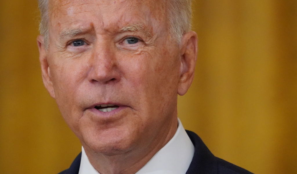 Biden Orders More Troops Into Kabul After Airport Overrun With Afghans, Evac Flights Suspended 1