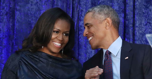 Barack and Michelle Obama Looking for Podcast Partners as Spotify Contract Ends 1 image