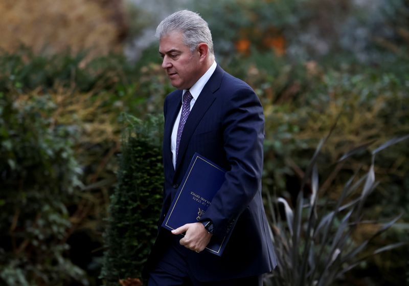 UK to ‘strain every last sinew’ to get N.Ireland protocol deal, minister says 1 Weekly cabinet meeting in London
