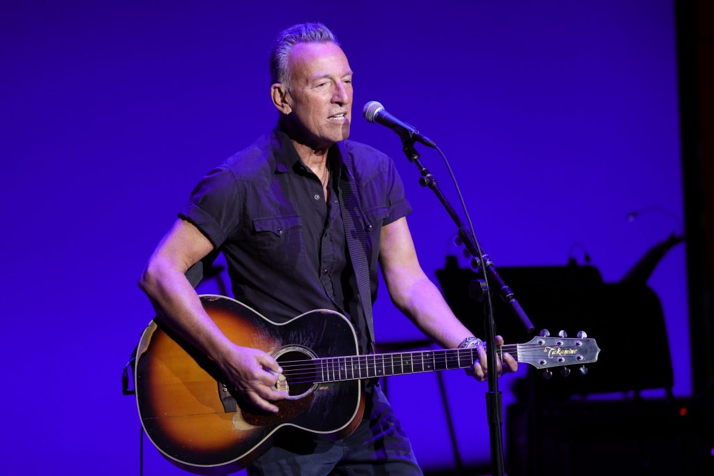Bruce Springsteen Manager Defends 5k Ticket Prices; The Boss Still