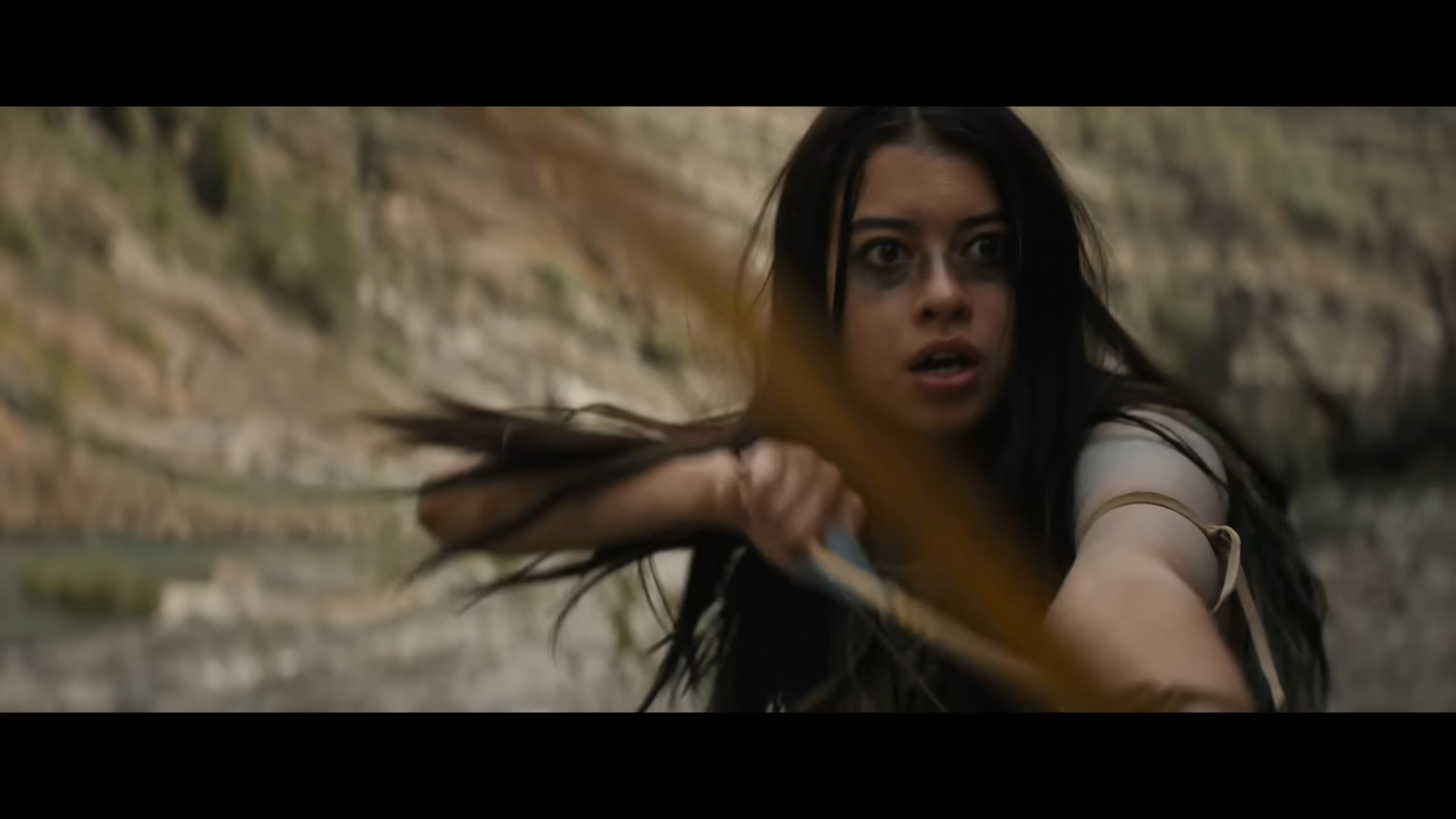 Prey (2022) Review – A Mediocre Predator Film Playing Up Representation And Female Empowerment 3